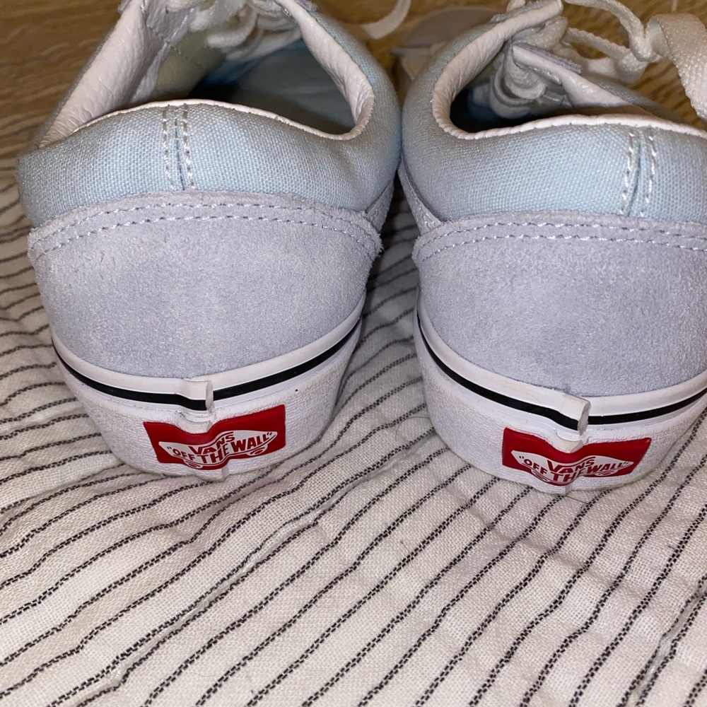 Vans - Picture 5 of 5